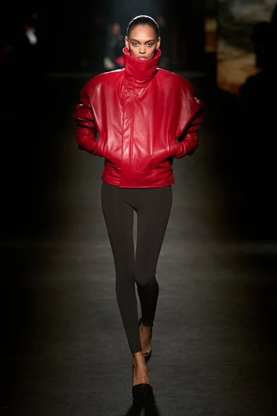 Look 74